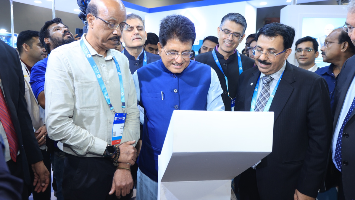 EKA Mobility EV lineup, IEC GM EKA showcase, commercial EVs India, EKA heavy duty truck India