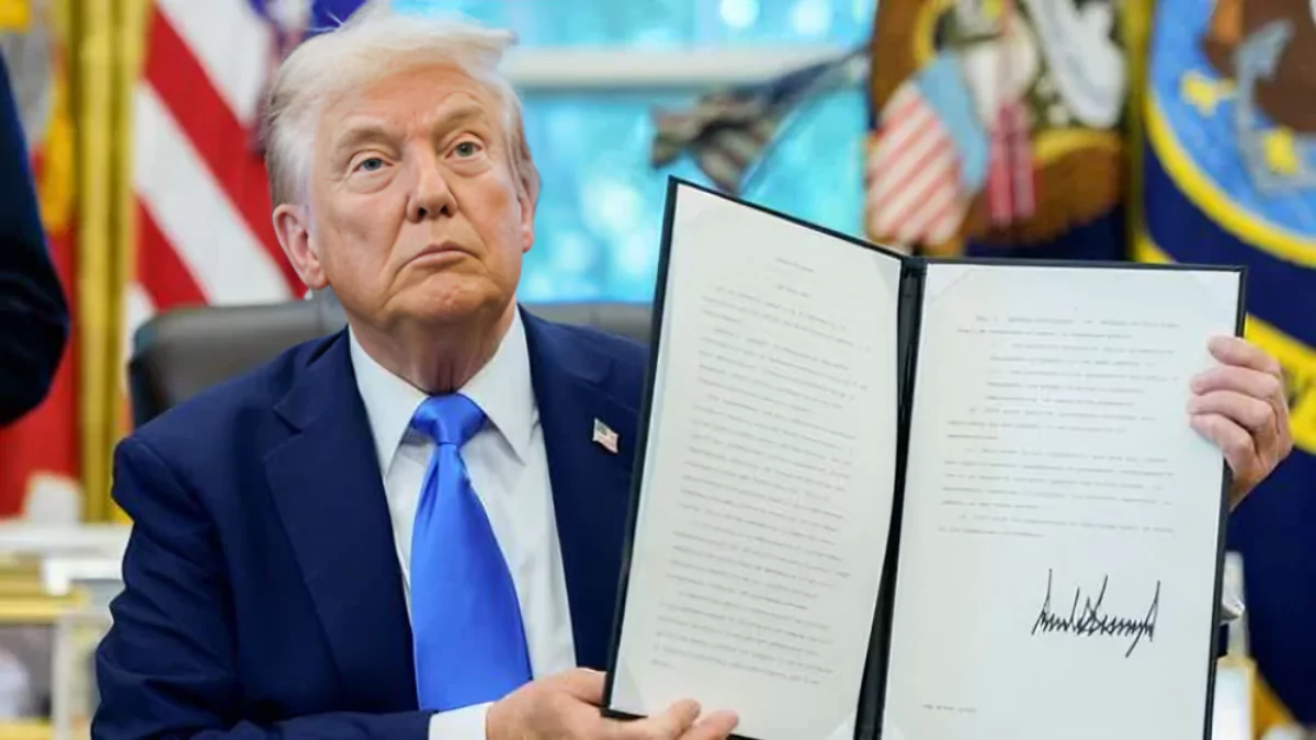 Trump H1B tech fees, H1B visa changes, US tech policy Trump, H1B Indian IT impact, Trump H1B visa news